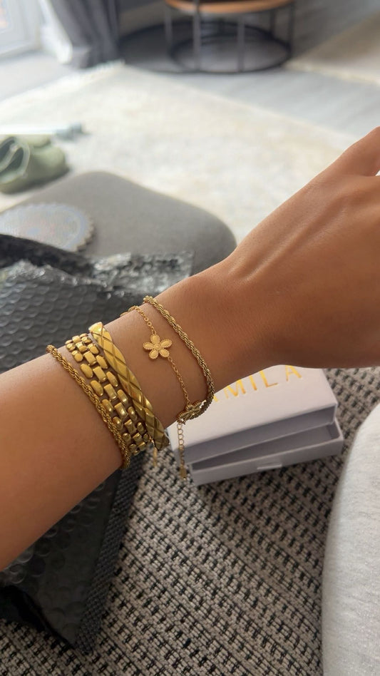 Daisy Bloom Bracelet