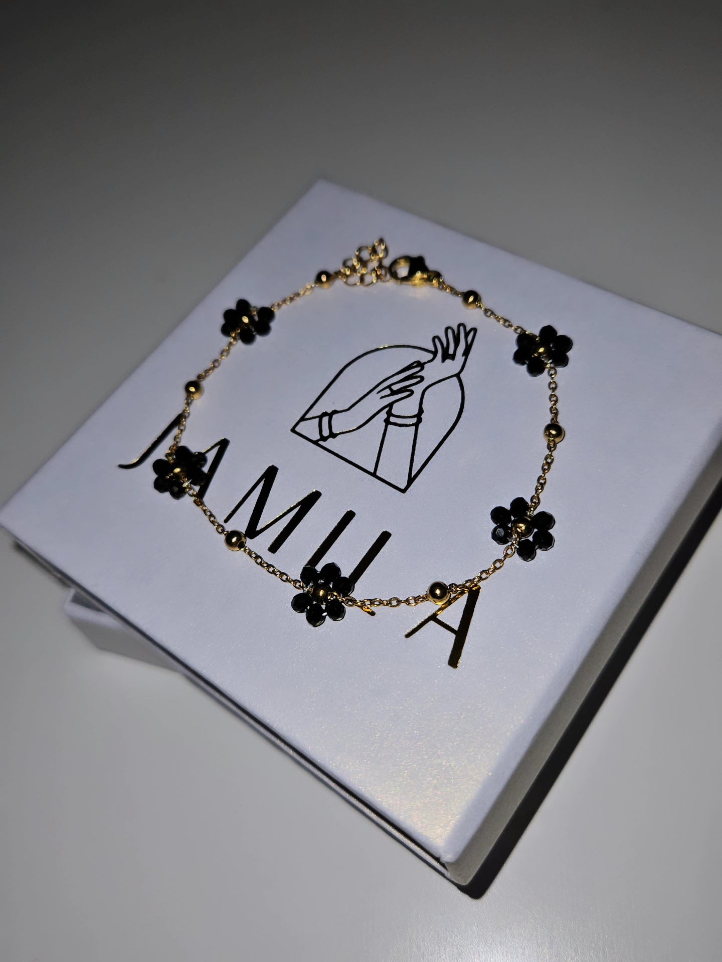 Dahlia Bracelet in Black