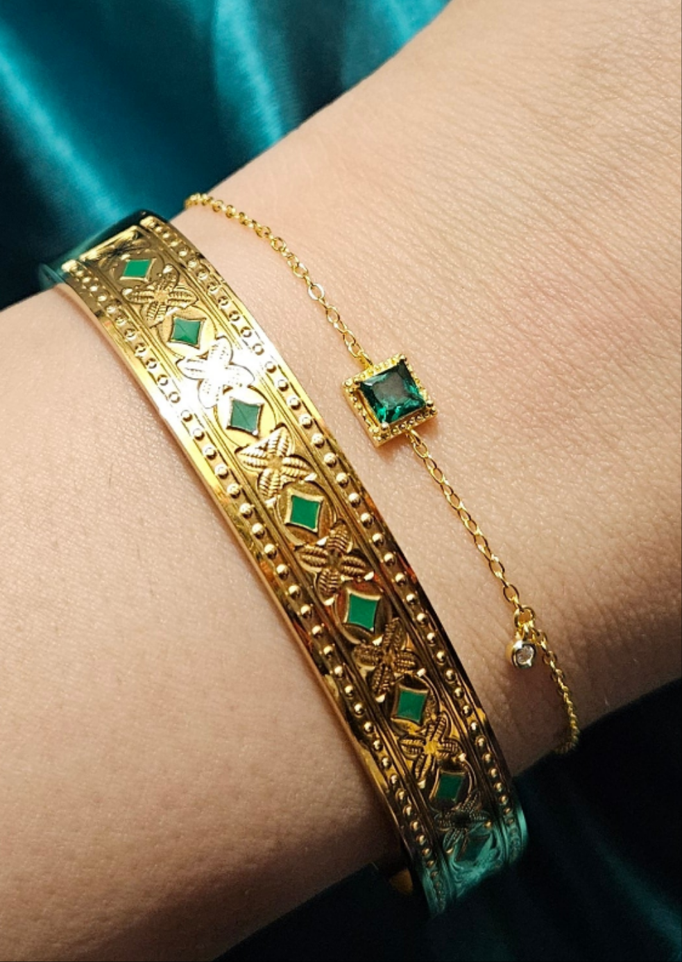 Evergreen Elegance 18k Gold Plated Sterling Silver Bracelet with Emerald Cubic Zirconia